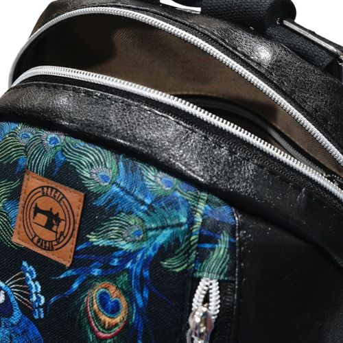 Mały Plecak Czarny z Motywem Pawia – Handmade na Arena.pl