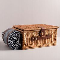 Kosz Piknikowy Wiklinowy Z Matą Dla 4 Z Wyposażeniem Termiczny Na Prezent