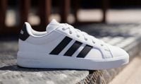 adidas Sportswear GRAND - Sneakersy niskie r.41 1/3