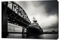 Obraz 100x70cm Statek przy Moście