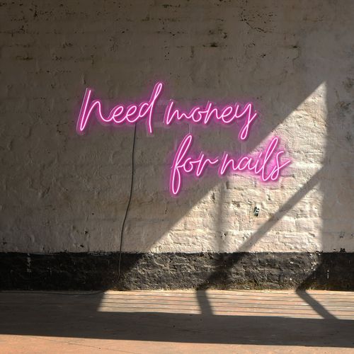 Napis LED Need Money For Nails na Arena.pl