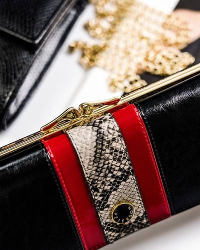 Elegancki portfel z modnym, wężowym wzorem na Arena.pl