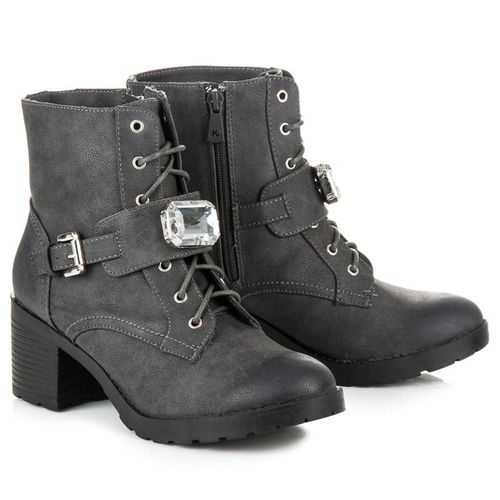 Workery na słupku r.36 na Arena.pl