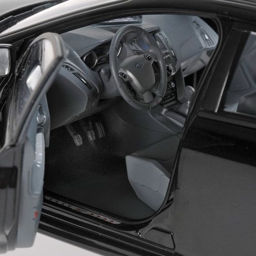 Ford Focus ST 2011 rocznik (black metallic) na Arena.pl