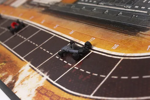 Ekscytująca gra wyścigowa - Turbo - Pojedynek w sprawnym zarządzaniu ręką na Arena.pl