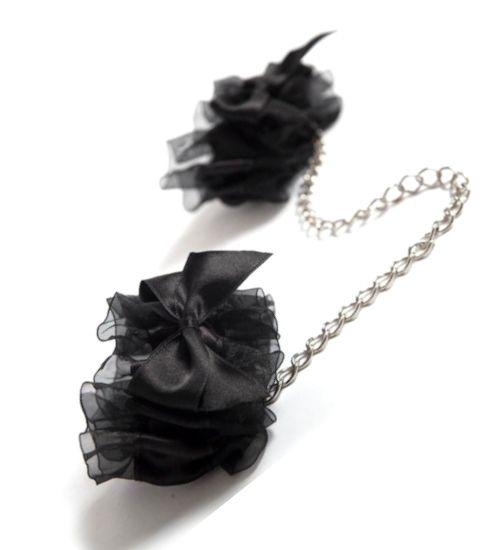 Piękne satynowe kajdanki - Bijoux Indiscrets zdjęcie 2