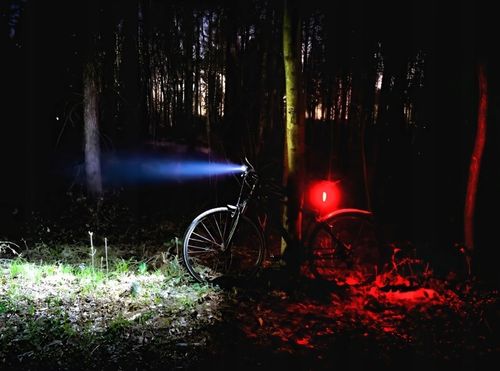 LAMPKA ROWEROWA TYLNA LED USB MOCNA na Arena.pl