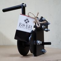 Kołowrotek do grilla wiszącego/ ogniskowego/ na trójnogu ES-ER Kołowrotek do grilla wiszącego/ ogniskowego/ na trójnogu ES-ER