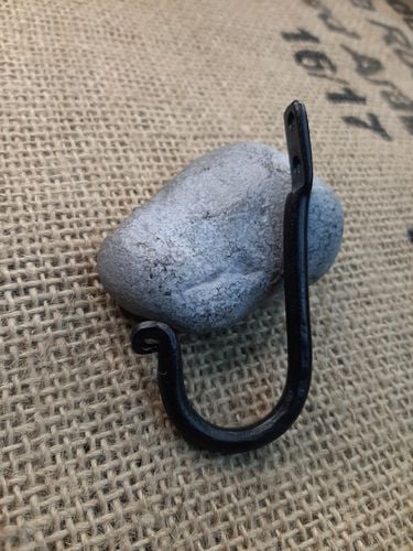 Wieszak na ubrania kuty seria Pchełka Long na Arena.pl