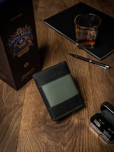 pionowy portfel męski, skóra naturalna, nubuk i jeans always wild na Arena.pl