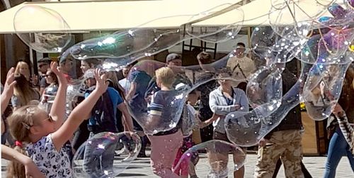 Płyn do baniek mydlanych dużych i małych 5 litrów MEGA FUN na Arena.pl