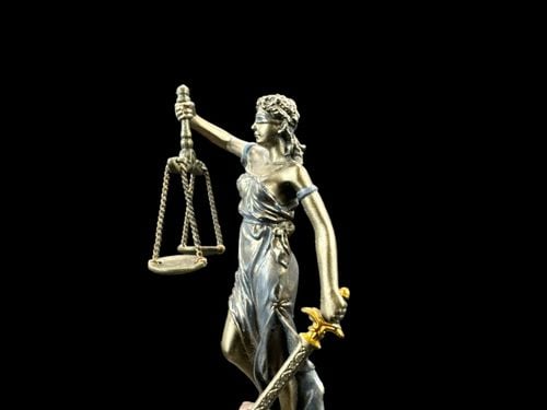 Mała rzeźba - Temida Veronese WU78056AP na Arena.pl