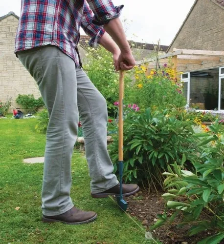 NÓŻ DO PRZYCINANIA KRAWĘDZI TRAWNIKA ZE STALI WĘGLOWEJ 235757 na Arena.pl