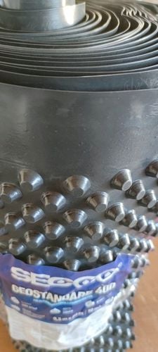 Folia fundamentowa izolacja kubełkowa 0,5m x 20mb na Arena.pl