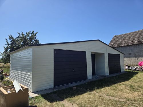 Garaż Blaszany z pomieszczeniem gospodarczym 12x5m Biały + Ciemny Grafit na Arena.pl