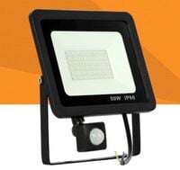 Halogen Led 50w IP66 zimny biały z czujką pir