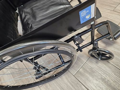 Wózek inwalidzki stalowy KJT811E 15,5 kg Cena bez refundacji na Arena.pl