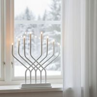 ŚWIECZNIK ADWENTOWY LED METALOWY 8 LAMPEK Z TIMEREM BATERYJNY BIAŁY