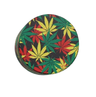 Młynek do Tytoniu Suszu Ziół CBD „Rasta Jungle” –kolorowe liście na czerni