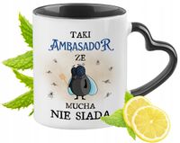 Dla Ambasadora Kubek Czarny Z Uszkiem W Kształcie Serca Na Prezent