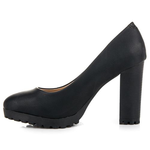 Czółenka na platformie r.36 na Arena.pl