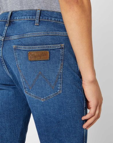 SPODENKI WRANGLER 5 POCKET SHORT GAME ON W14CT112E W38 na Arena.pl