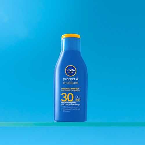 NIVEA SUN PROTECT&MOISTURE Balsam do opalania przeciwsłoneczny SPF 30 100ml na Arena.pl