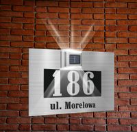 srebrna TABLICZKA ADRESOWA oświetlona numer domu dibond 30x20