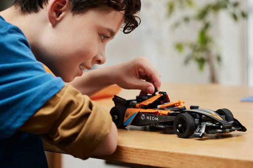 42169 - lego technic - neom mclaren formula e race car na Arena.pl