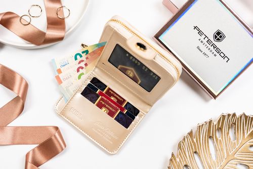 mały portfel damski ze skóry ekologicznej na zatrzask i suwak - peterson na Arena.pl