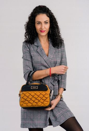 TOREBKA NA RAMIĘ LISTONOSZKA MONNARI PIKOWANA SPORTOWA POJEMNA 3 KOMOROWA na Arena.pl