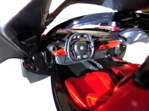 Zdalnie sterowane auto - LaFerrari 2,4GHz na Arena.pl