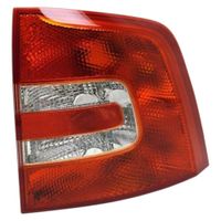 LAMPA TYLNA SKODA OCTAVIA II 2005 2006 2007 2008 2009 2010 2011 2012 2013