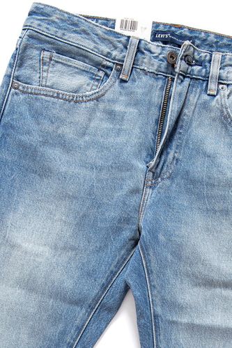 LEVI’S Studio Taper 050810284 W31 L34 na Arena.pl