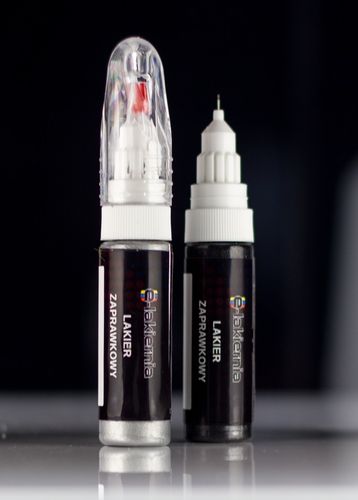 LAKIER SAMOCHODOWY ZAPRAWKA KAŻDY KOLOR ZAPRAWKOWY + BEZBARWNY + BUTELECZKI na Arena.pl