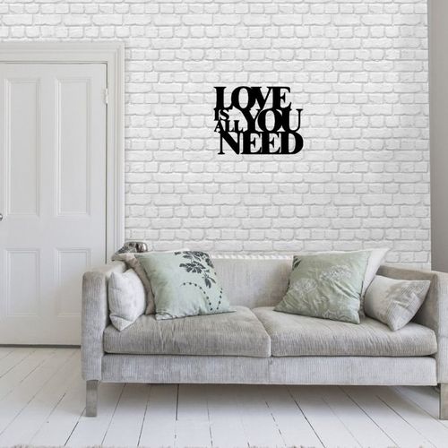 Napis Love Is All You Need na Arena.pl