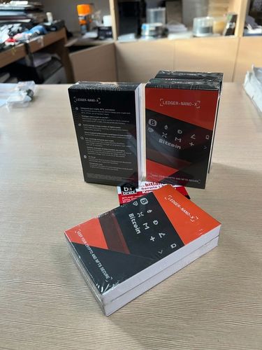 Portfel kryptowaluty LEDGER NANO X BTC ETH DOGE XRP ADA BCH wallet BitCoin na Arena.pl