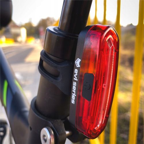 Lampka rowerowa światło TYŁ 15h pod siedzenie iLIGHT PRO REAR 650mAh USB C na Arena.pl