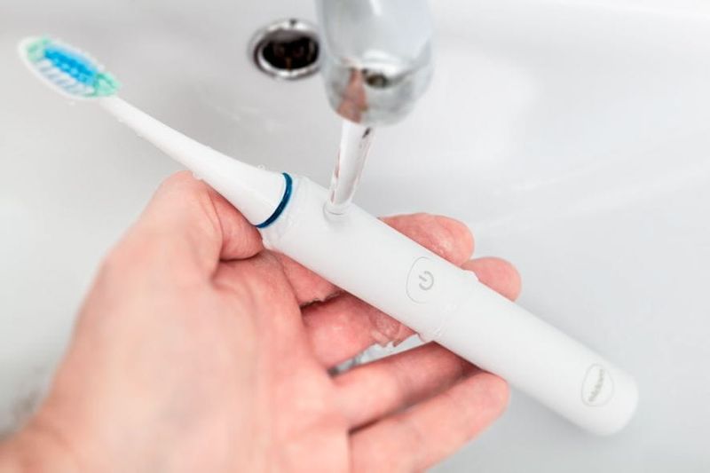 Soniczna szczoteczka do zębów Eldom SD100B Sonica zdjęcie 3