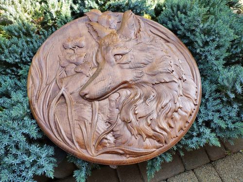 Obraz płaskorzeźba Lis w trawie okrągły drewniany obraz 30 cm na Arena.pl