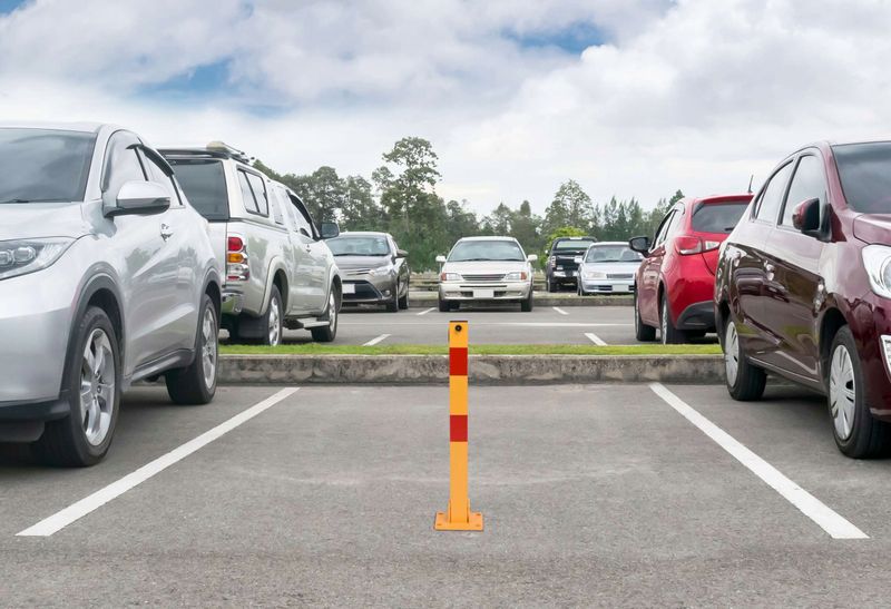 Blokada parkingowa słupek 60 cm zdjęcie 10