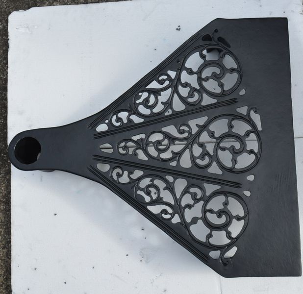 SCHODY KRĘCONE FI 1,36 M - WZÓR NR 2 - 1 TRALKA NA STOPNIU ŻELIWNE zdjęcie 15