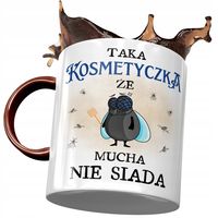 Kubek Bordowy Dla Kosmetyczki Że Mucha Nie Siada Z Nadrukiem Ze Zdjęciem