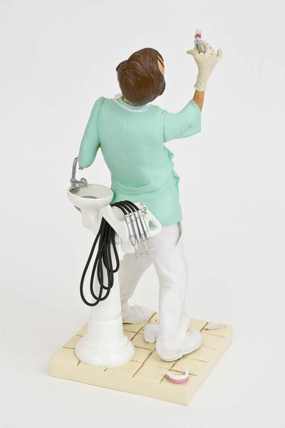 DUŻA FIGURKA DENTYSTA - Guilermo Forchino (FO85515) zdjęcie 2