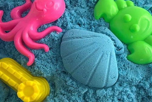 ZESTAW PIASEK KINETYCZNY 2kg + BASEN PIASKOWNICA FOREMKI SZPATUŁKI WALIZKA na Arena.pl