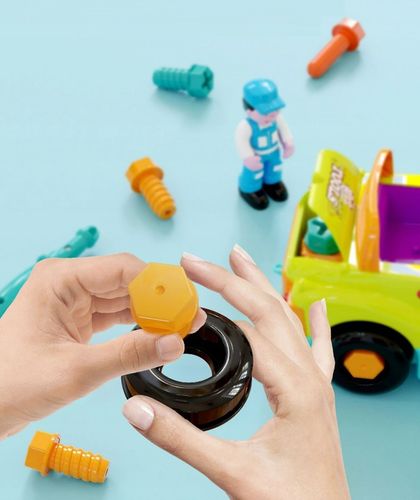 Auto do skręcania rozkręcania mały mechanik jeździ gra interaktywny na Arena.pl