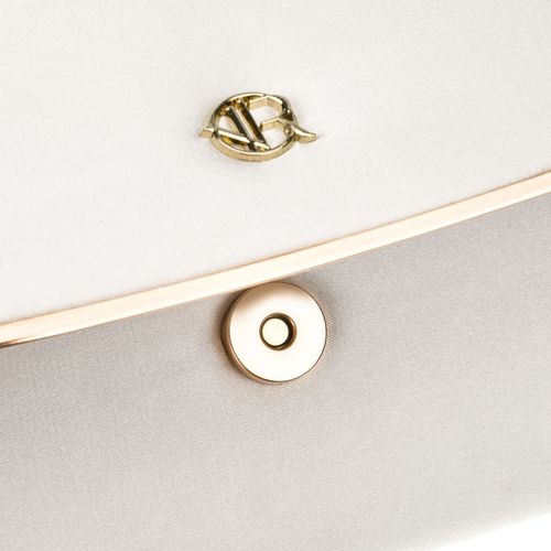 kopertówka damska wykonana z tkaniny syntetycznej w białym kolorze na Arena.pl