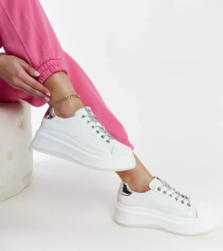 Białe sneakersy na platformie GOE NN2N4033 41 na Arena.pl