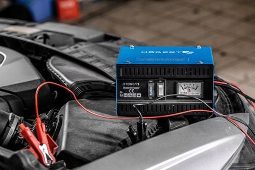 PROSTOWNIK ŁADOWARKA DO AKUMULATORÓW 7A 6V/12V na Arena.pl