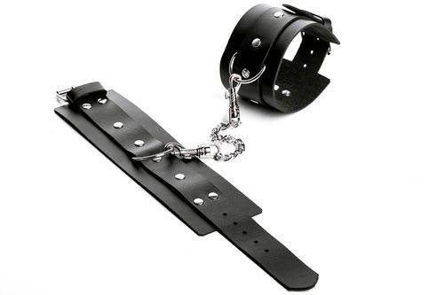 Kajdanki Na Nogi Z Łańcuszkiem Temptation na Arena.pl